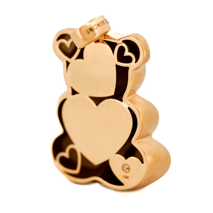Engravable back of Winsome Bear Pendant by Gatto Mancini with hearts.